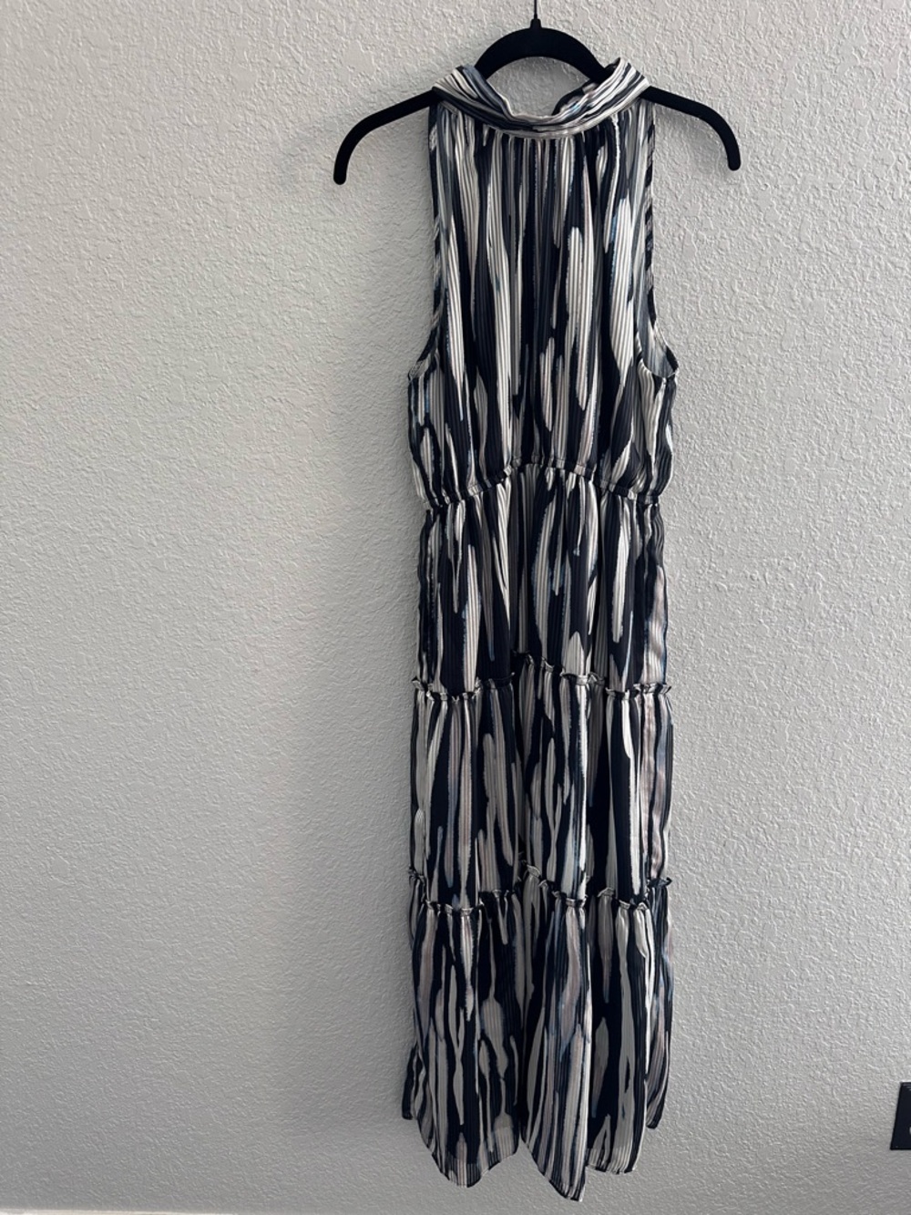 Socialite Mock Neck Halter Midi Dress Abstract Print Tiered Chiffon M - Picture 2 of 12